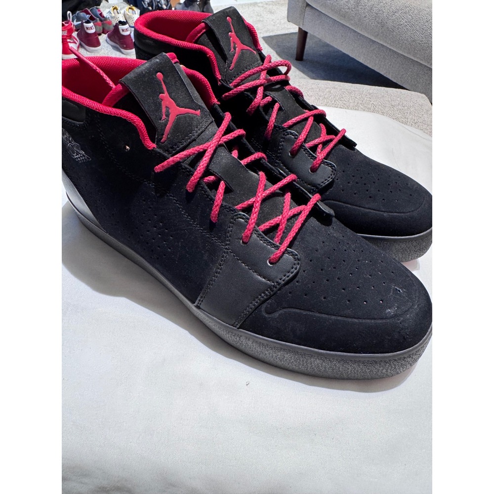 Nike Jordan AJ V.1 Chukka Black/Red NWOT Mens Size 9